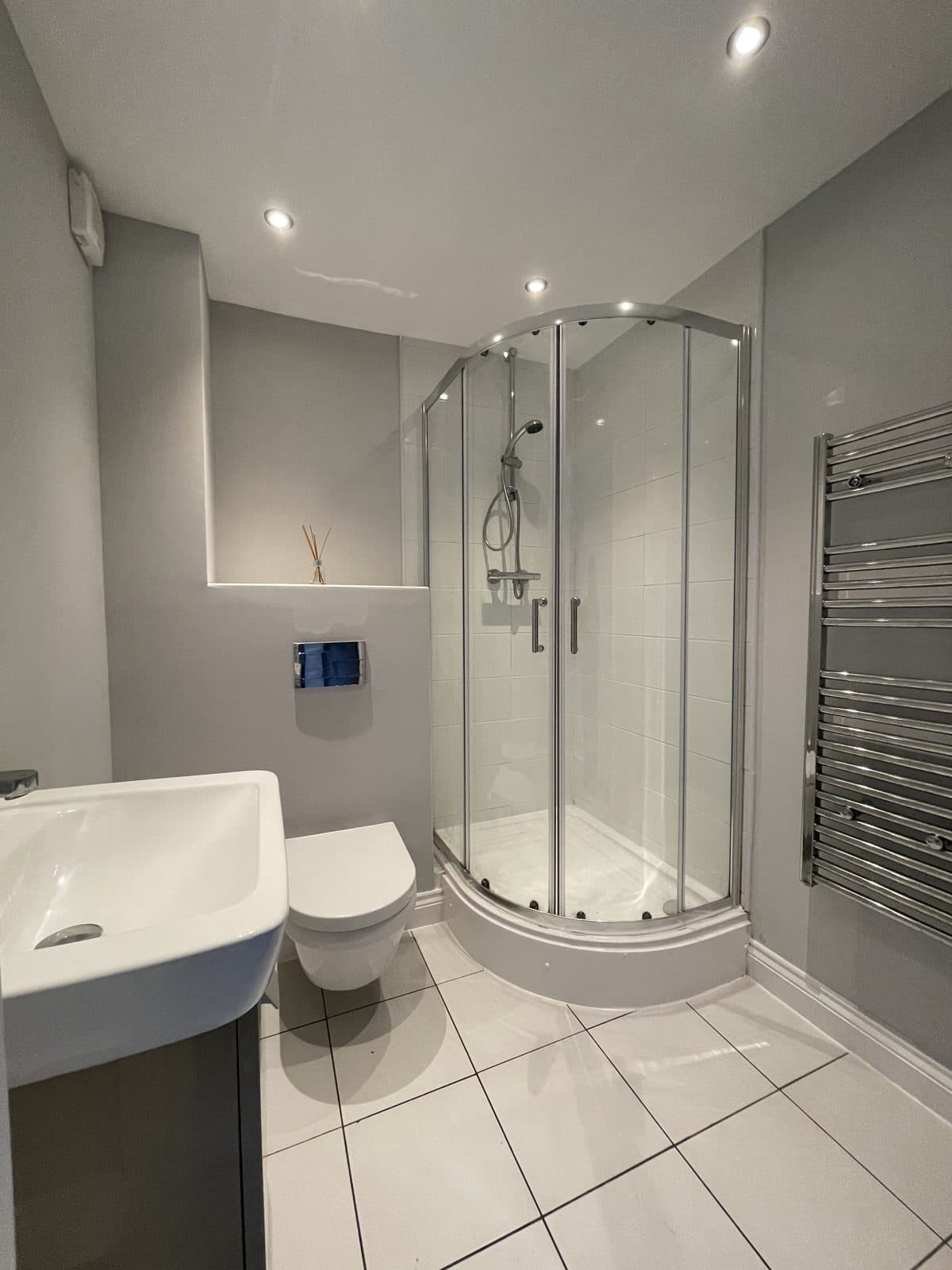 Contemporary bathroom